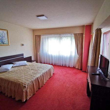 Hotel Severus Zilah Kültér fotó