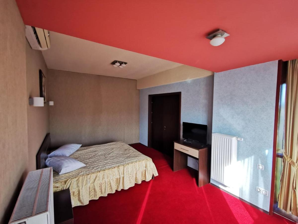 Hotel Severus Zilah Kültér fotó