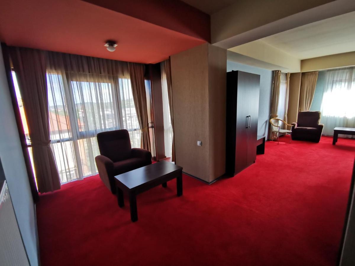 Hotel Severus Zilah Kültér fotó