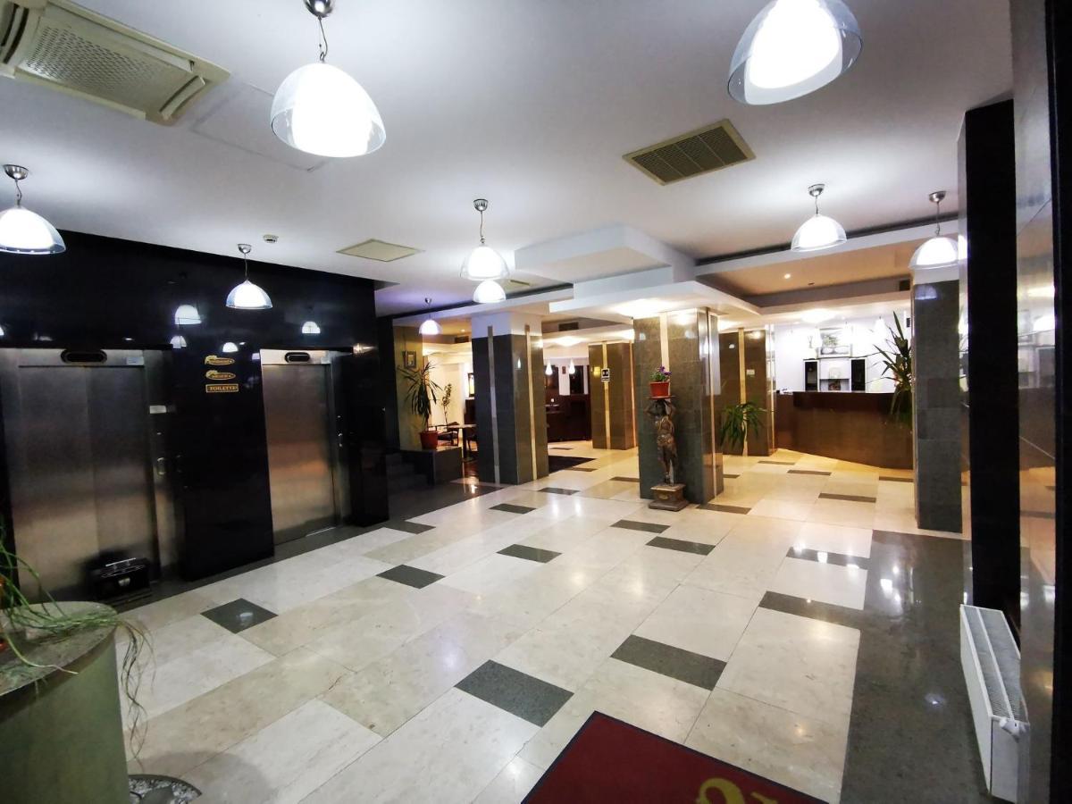Hotel Severus Zilah Kültér fotó