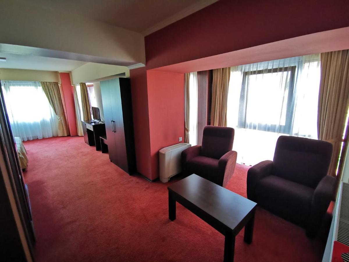 Hotel Severus Zilah Kültér fotó