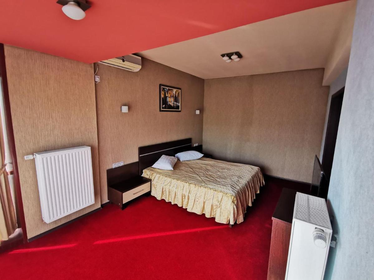 Hotel Severus Zilah Kültér fotó