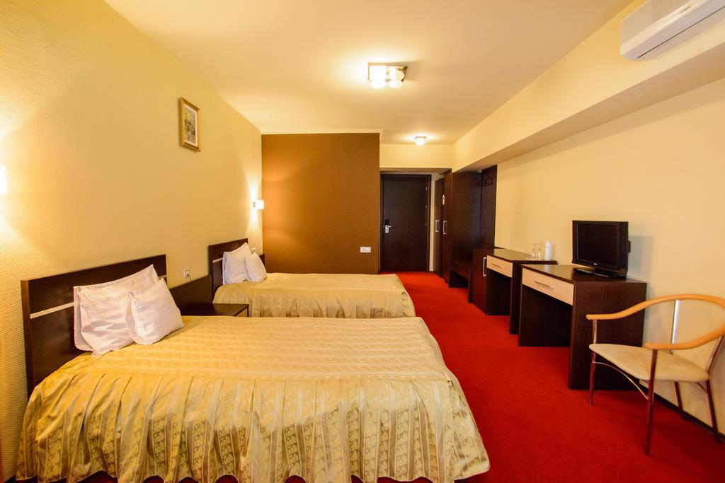 Hotel Severus Zilah Kültér fotó